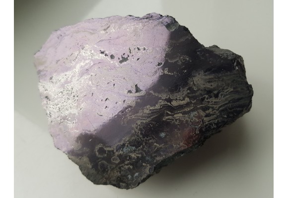 Wspaniały okaz bornitu z KGHM