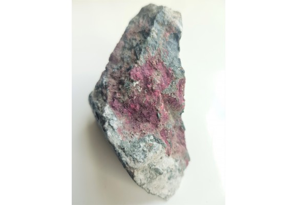 Erytryn z Ciechanowic k. Miedzianki w Sudetach