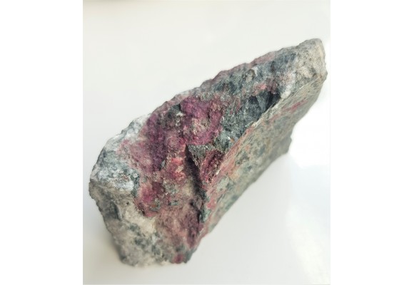 Erytryn z Ciechanowic k. Miedzianki w Sudetach