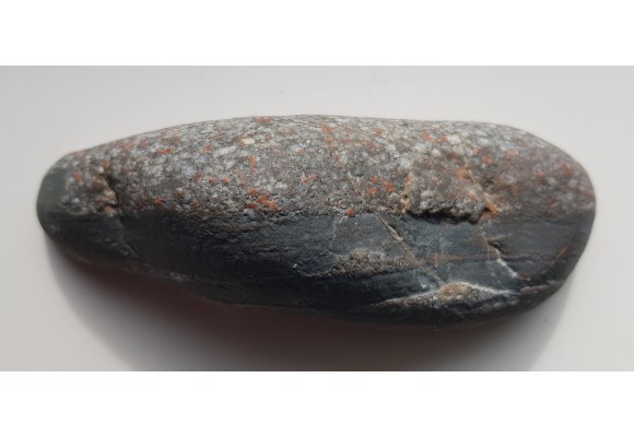 Barwny eratyk z wyrazistym zróżnicowaniem frakcji