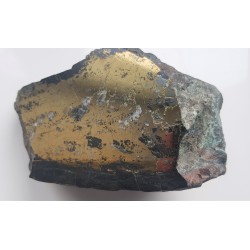 Masywna, miąższa żyła chalkopirytu z Miedzianki sudeckiej