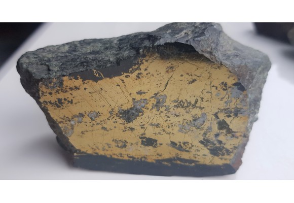 Masywna, miąższa żyła chalkopirytu z Miedzianki sudeckiej