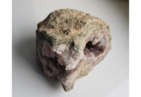 Geoda z kwarcem z Gozdna w Górach Kaczawskich