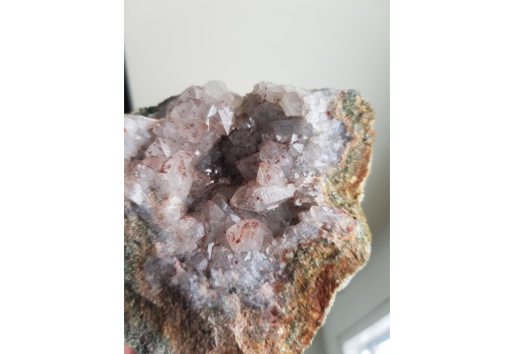 Geoda z kwarcem z Gozdna w Górach Kaczawskich