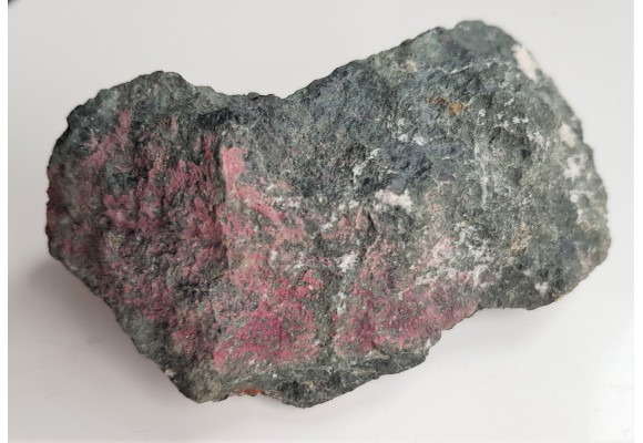 Erytryn i kottigit z Ciechanowic k. Miedzianki w Sudetach