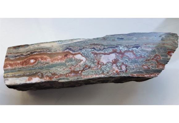 Agat żyłowy z Borówna obficie impregnowany pirytem