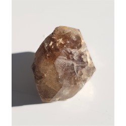 Wielki, idealnie wykształcony cyrkon z Uralu