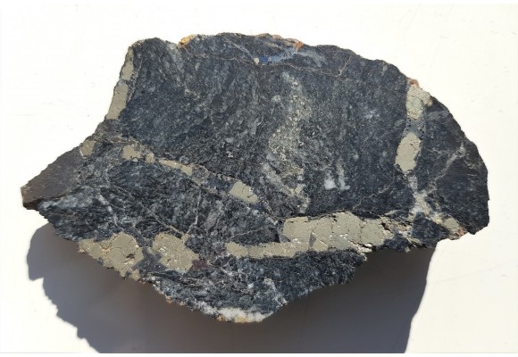 Żyły kruszcowe w masywnym łupku radzimowickim ze Starej Góry