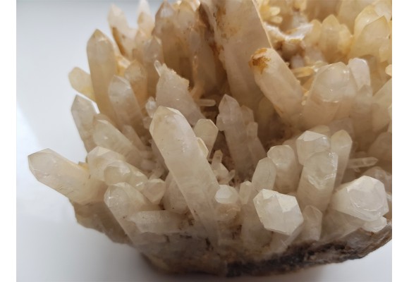 Duża szczotka kryształów górskich ze Strzegomia (Rogoźnica)