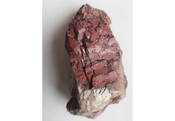 Kwarc żelazisty z pegmatytu w Rudawach Janowickich