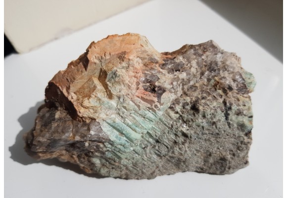 Pegmatyt z wyrazistym amazonitem z Bukowca k. J. Góry