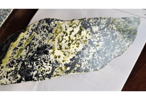 Hornblenda, magnetyt oraz serpofit z Kowar