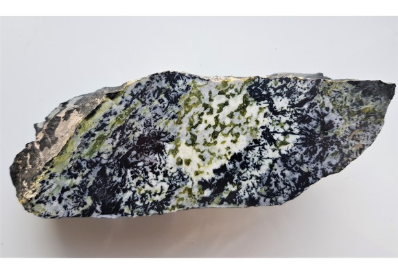 Hornblenda, magnetyt oraz serpofit z Kowar