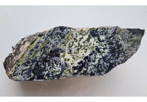 Hornblenda, magnetyt oraz serpofit z Kowar