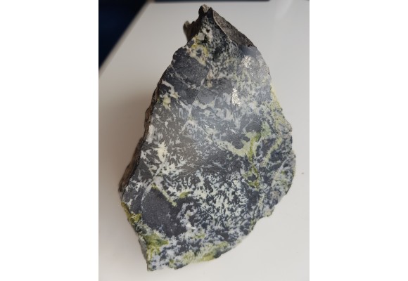 Hornblenda, magnetyt oraz serpofit z Kowar