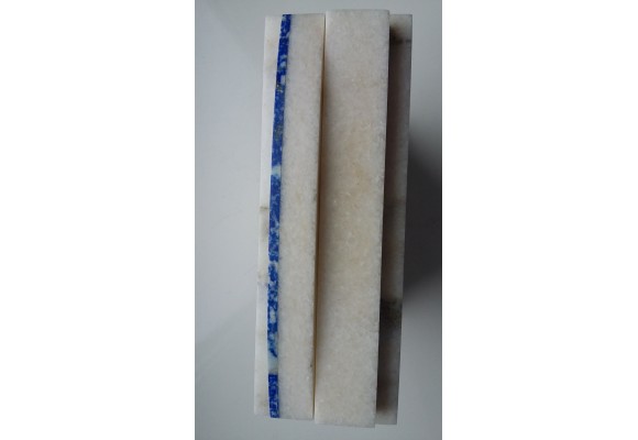 Zegar kominkowy z lazurytu i marmuru w stylu klasycystycznym