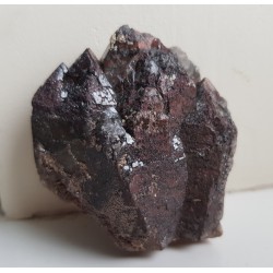 Kwarc żelazisty z pegmatytu w Rudawach Janowickich