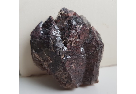 Kwarc żelazisty z pegmatytu w Rudawach Janowickich