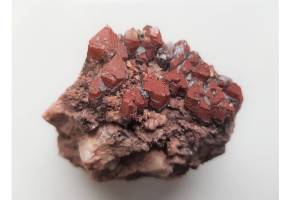 Kwarc żelazisty z pegmatytu w Rudawach Janowickich