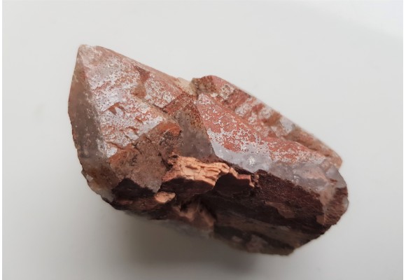 Kwarc żelazisty z pegmatytu w Rudawach Janowickich