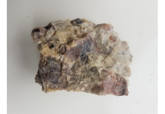 Andaluzyt z Zagórza Śląskiego