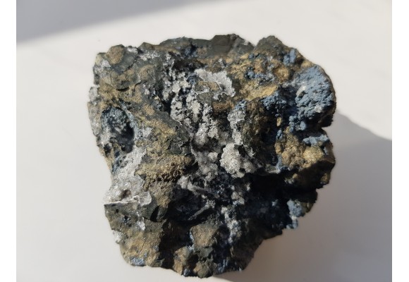 Phillipsyt i ferrosaponit na bazalcie z Grabiszyc