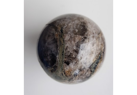 Kula polerowana z kwarcu/kwarcu dymnego z Czerniawy-Zdrój