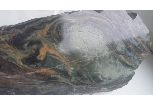 Wyjątkowa skała wapniowo-krzemianowa z Kowar