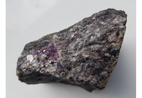 Amesyt chromowy z Tąpadeł k. Sobótki