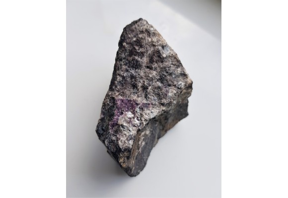 Amesyt chromowy z Tąpadeł k. Sobótki