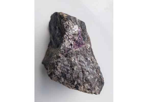 Amesyt chromowy z Tąpadeł k. Sobótki