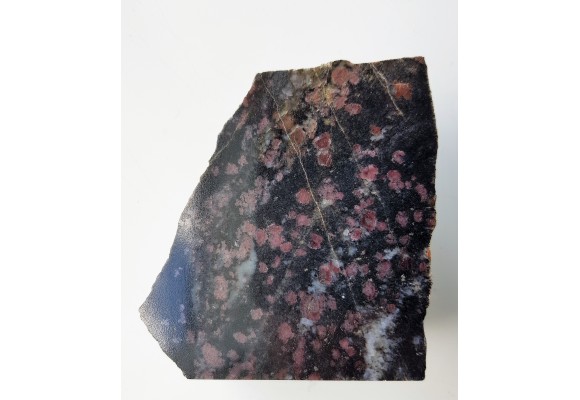 Masywny amfibolit z licznymi granatami z Kalska, lubuskie, eratyk