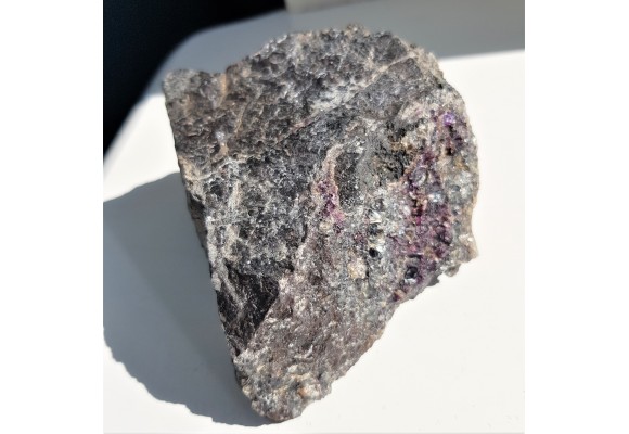 Amesyt chromowy z Tąpadeł k. Sobótki