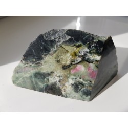 Ozdobny skarn magnezowy z Łażan k. Żarowa