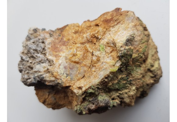 Cerusyt oraz piromorfit z Janowic Wlk.