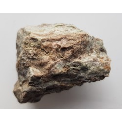 Kryształy wezuwianu w skarnie z Samborowiczek