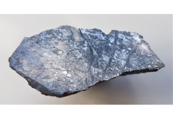 Saffloryt, rammelsbergit oraz skutterudyt ze Starego Julianowa k. Wałbrzycha