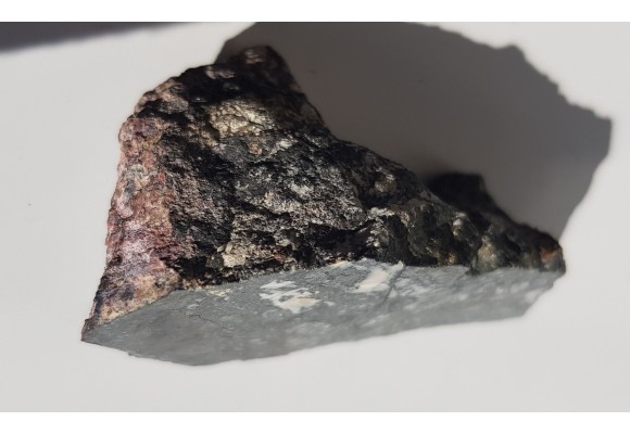 Saffloryt, rammelsbergit oraz skutterudyt ze Starego Julianowa k. Wałbrzycha