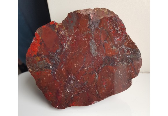 Jaspis ze Starych Bogaczowic w odcieniach czerwieni i brązu