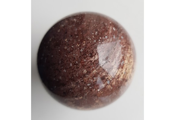 Kula z ryolitu/porfiru z Gór Kaczawskich