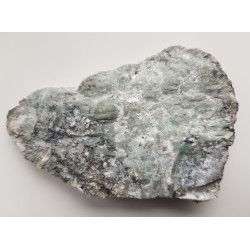 Płyta cała w kryształach berylu z pegmatytu desylifikowanego z Wir k. Sobótki