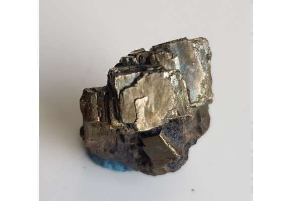 Grupa idealnie całych kryształów pirytu z kopalni Szczygłowice