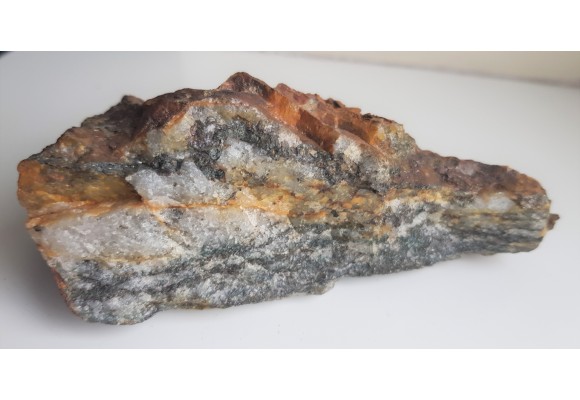 Gahnit - zielony spinel cynkowy z Gierczyna