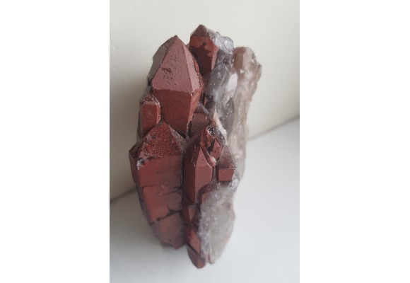 Kwarc żelazisty z pegmatytu w Rudawach Janowickich