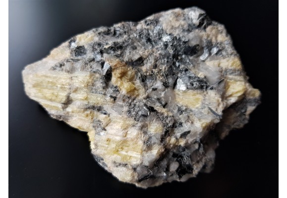 Topaz w grejzenie z Altenbergu (Góry Kruszcowe, Niemcy)