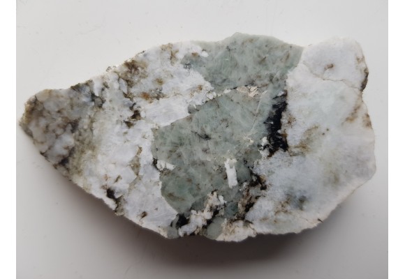 Kryształy berylu w pegmatycie desylifikowanym z Wir k. Sobótki