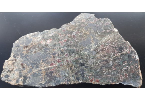 Troktolit, pstrągowiec z iddingsytem z Nowej Rudy - Słupca