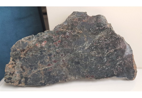 Troktolit, pstrągowiec z iddingsytem z Nowej Rudy - Słupca