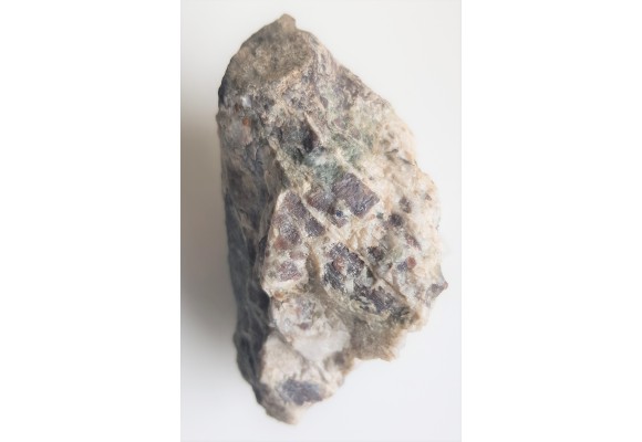 Pegmatoid z andaluzytem i szafirem ze Złotego Stoku