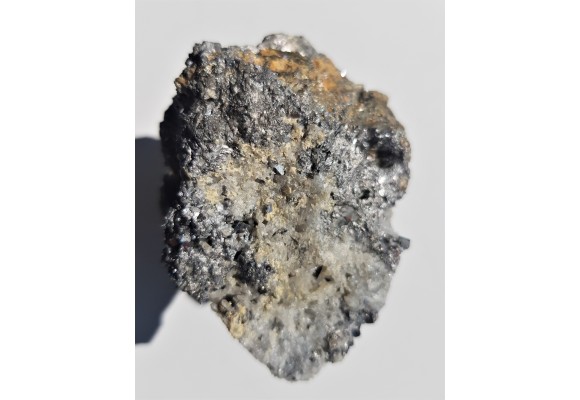 Żyła rudna z licznymi kryształami arsenopirytu z Radzimowic